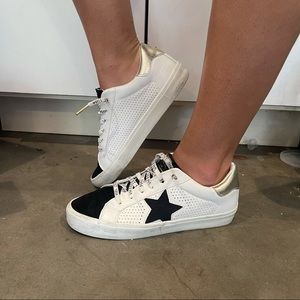 Vintage Havana Sneakers